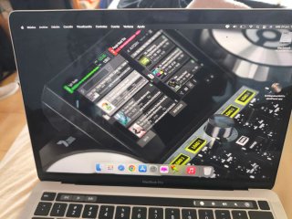 MacBook Pro 13 i7 32GB Plata