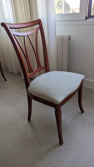 Mesa extensible 110cm + 4 sillas madera
