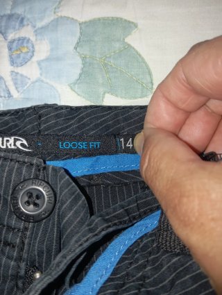 Pantalón cargo niño rayas