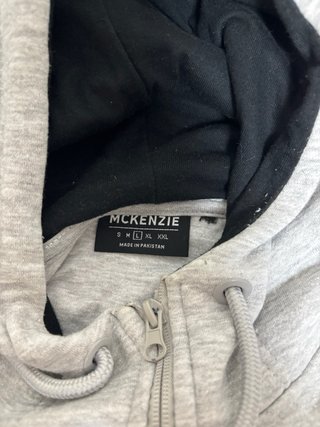 Sudadera McKenzie gris con cremallera Talla L