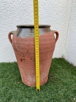 Tinajas antiguas de barro