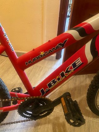 Bicicleta Hurricane J-Bike Roja y Blanca