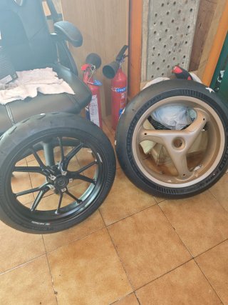 Ducati 996S Monoposto