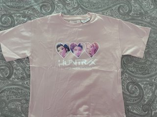 Camiseta Kpop rosa con estampado de chicas