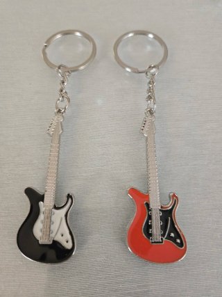 Llaveros divertidos: guitarra, moto, bola 8