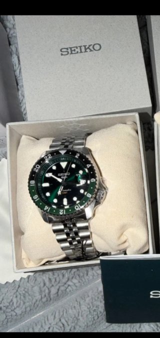 Seiko 5 Sports GMT SSK035K1 Verde Oscuro