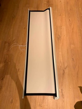 Pantalla Proyector 84 pulgadas 181cm