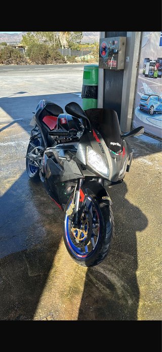 Aprilia RS 125 2T Moto Deportiva Negra/Roja