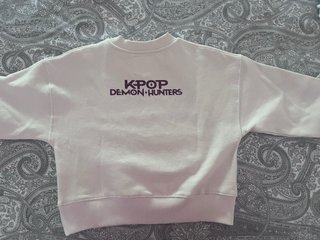Sudadera Kpop Demon Hunters talla 6-8