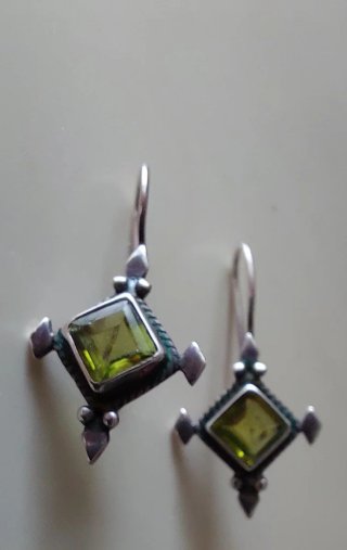 Pendientes Plata y Olivino