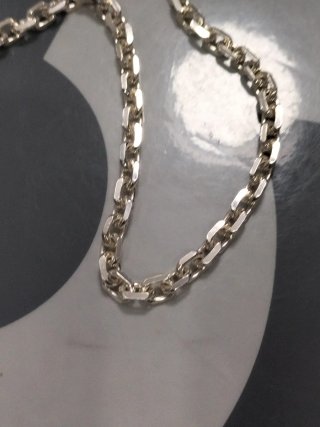 Cadena de plata para hombre nueva.