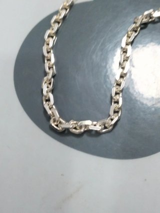 Cadena de plata para hombre nueva.