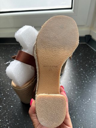 Sandalias de plataforma cuña esparto