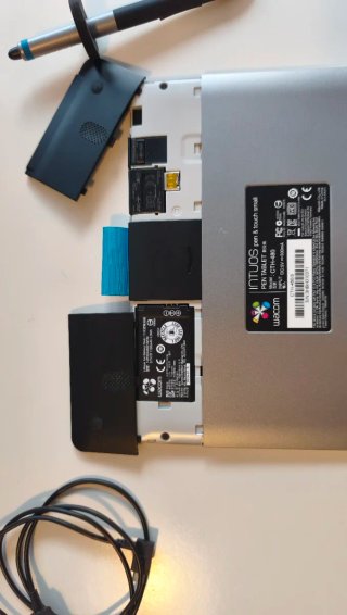 Tableta Gráfica Wacom Intuos Pequeña.