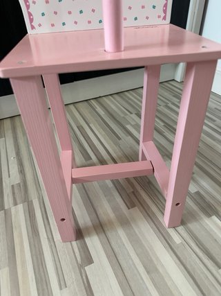 Trona para muñecas sin usar