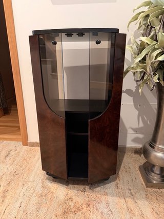 Mueble alto madera y cristal
