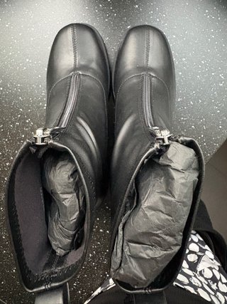 Botines de piel sintética negros