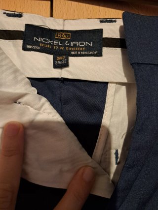 Pantaloni da abito nuovi