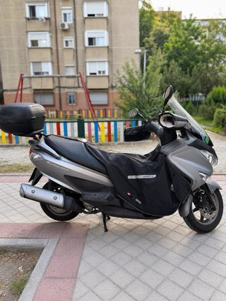 Suzuki Burgman 125 2014 Gris