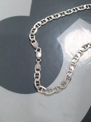 Cadena de plata para hombre nueva.