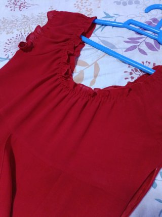 Conjunto pantalón y blusa roja