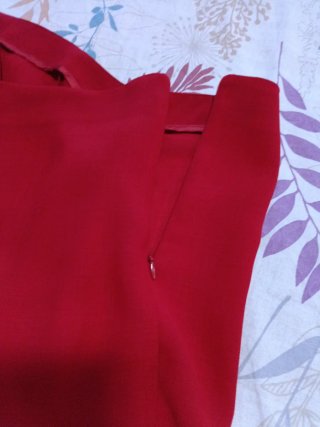 Conjunto pantalón y blusa roja