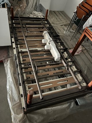 Cama Eléctrica Metálica y Plástico