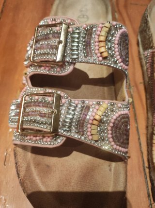 Sandalias Joya Abalorios Doradas Rosas