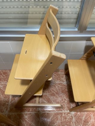 Trona Stokke madera