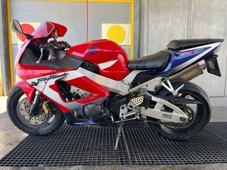 Honda CBR 929 Fireblade Roja