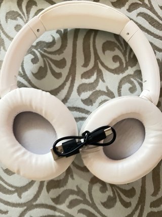 Auriculares Sony Bluetooth Blancos + Cargador