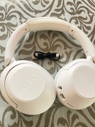 Auriculares Sony Bluetooth Blancos + Cargador
