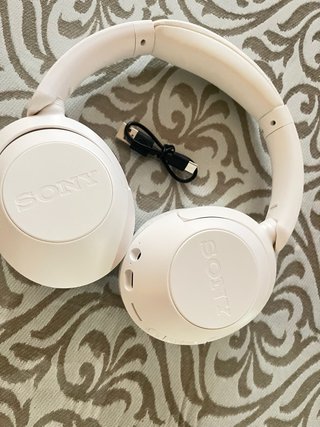 Auriculares Sony Bluetooth Blancos + Cargador