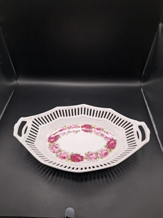 Cesta porcelana alemana calada flores