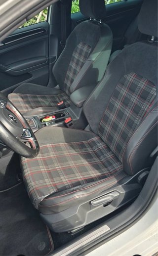 Volkswagen Golf Gti dsg 220cv