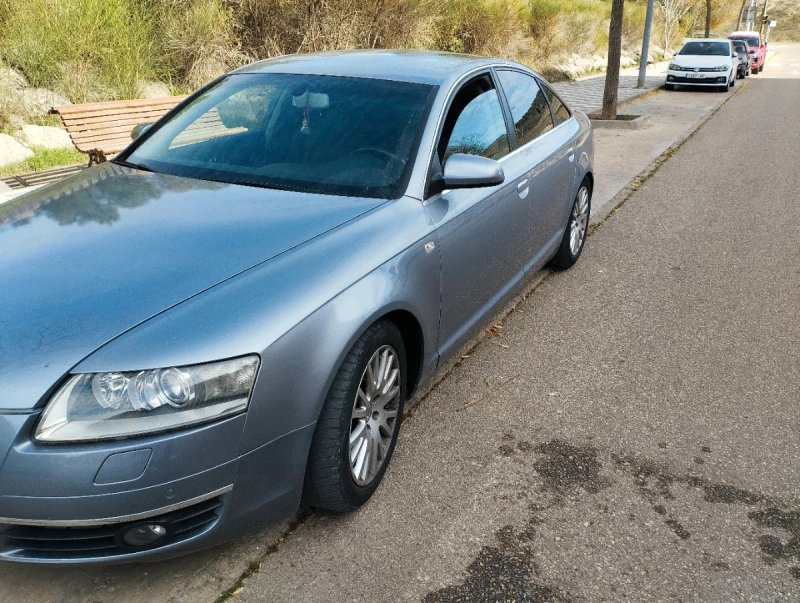 Audi A6 2005 - foto 1