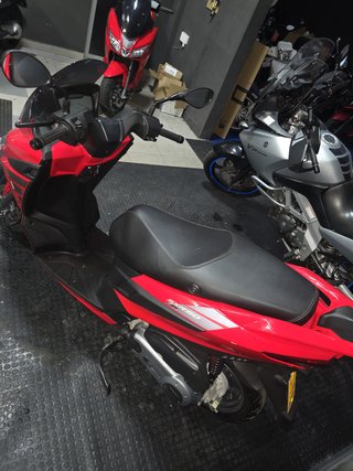 APRILIA SXR 50 4T 2024 3MIL KM PRACTICAMENTE NUEV