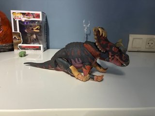 Kosmoceratops Beasts of the Mesozoic con caja