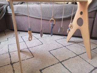 Gimnasio de madera para bebé