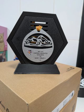 Soporte Hexagonal para Medallas.