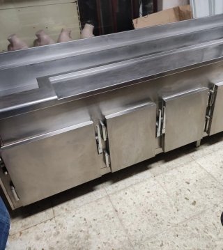 Nevera mostrador vitrina ingredientes frío calor