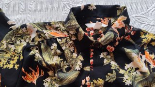 Blusa H&M Estampado Flores Talla 36