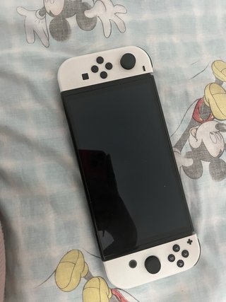 Nintendo Switch OLED Blanca y Negra