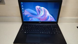 Portátil Acer Aspire V5-531 con Windows 11