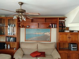 Muebles de madera estilo provenzal color miel