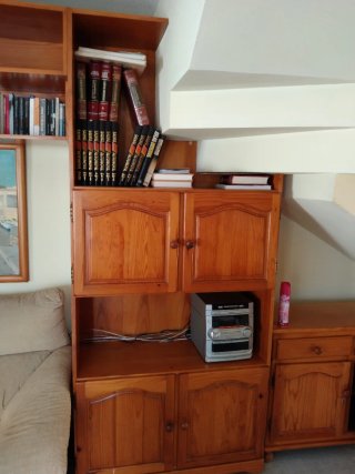 Muebles de madera estilo provenzal color miel