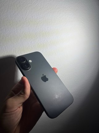 iPhone 17