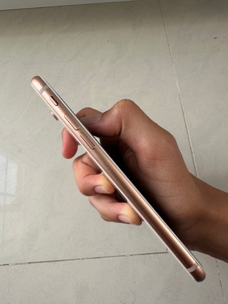 iPhone 8 256GB Dorado 86%