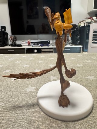 Figuras Coyote y Correcaminos
