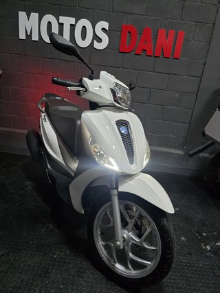 PIAGGIO MEDLEY 125 S 2024 4.500KM KM0 NUEVA!